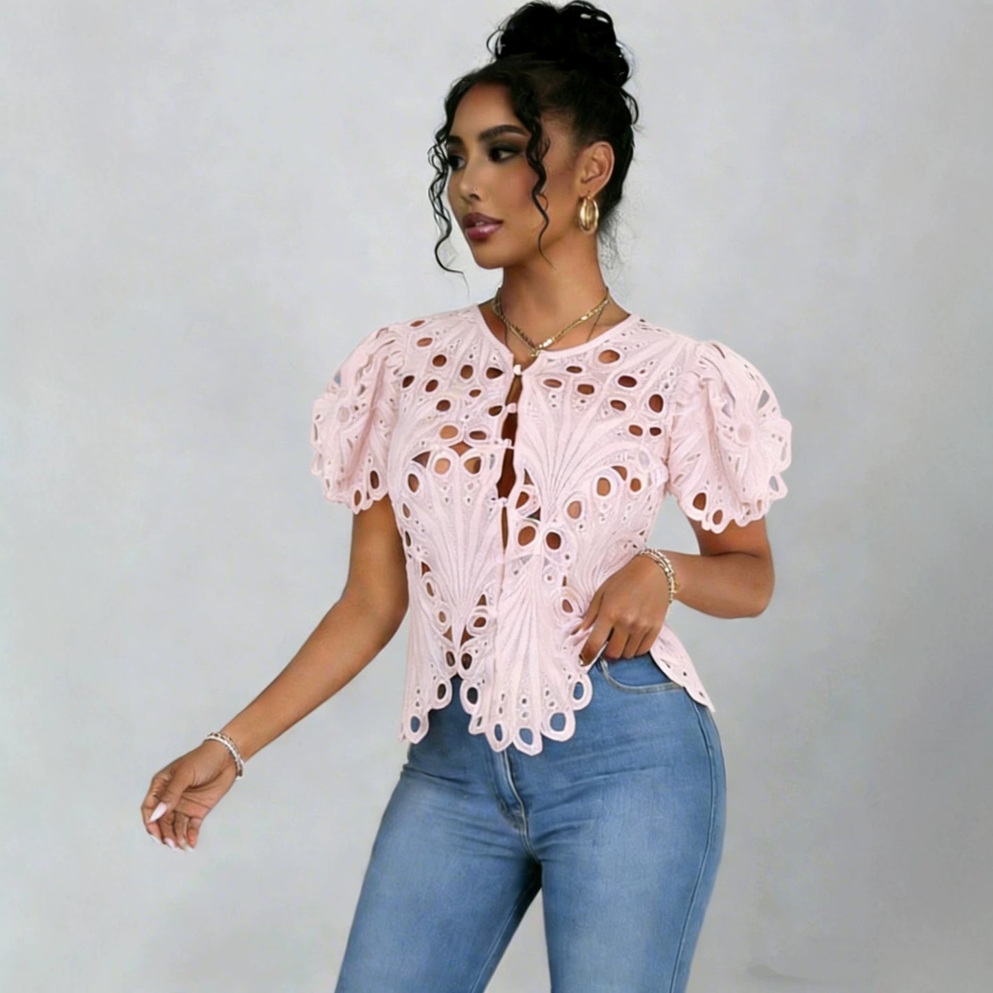 Solid color women's top