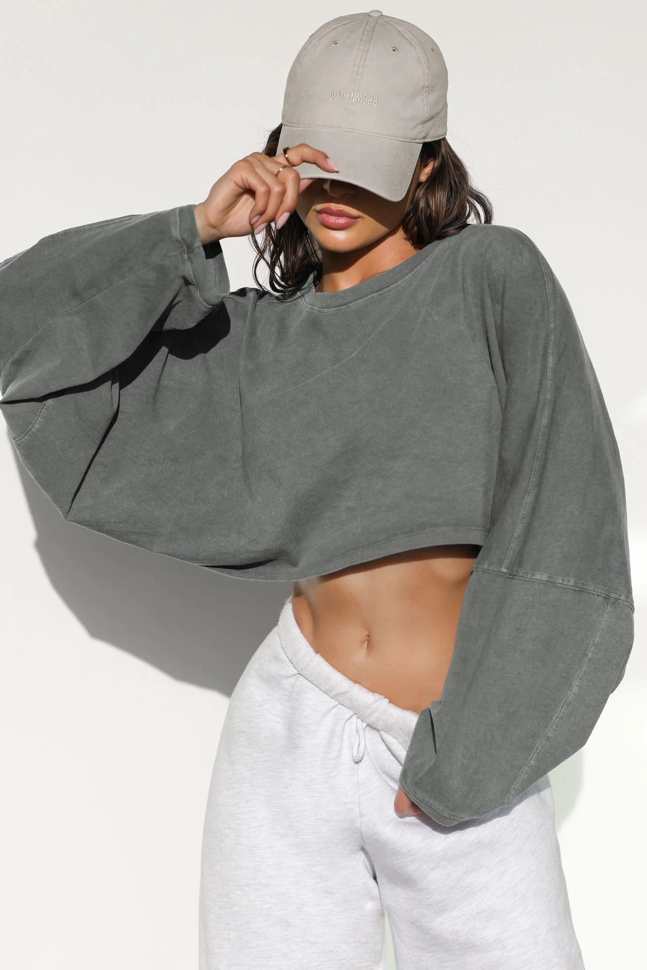 Umbilical round neck sweatshirt, European and American women's short sports base shirt, T-shirt, knitted shirt, long sleeved top