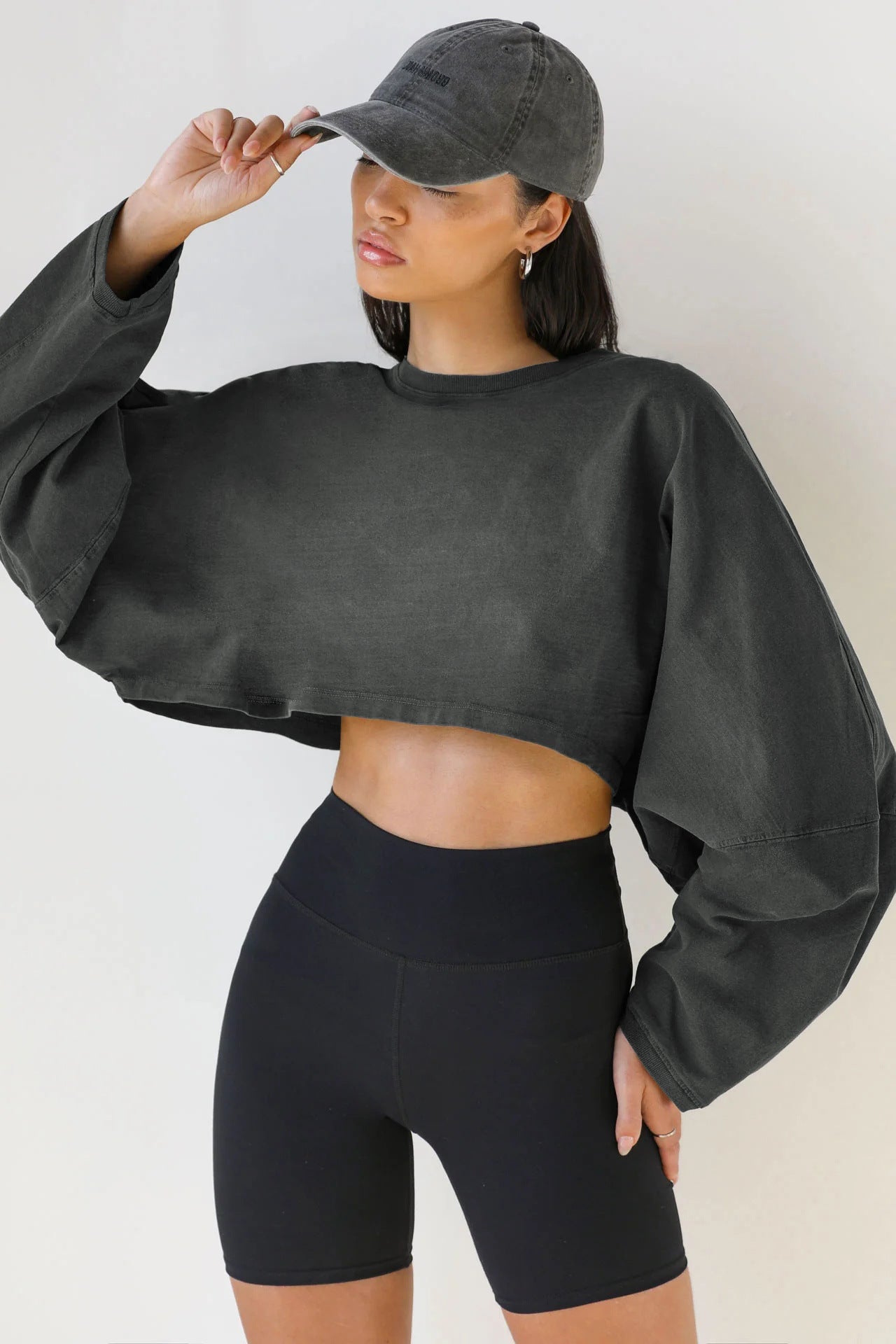 Umbilical round neck sweatshirt, European and American women's short sports base shirt, T-shirt, knitted shirt, long sleeved top