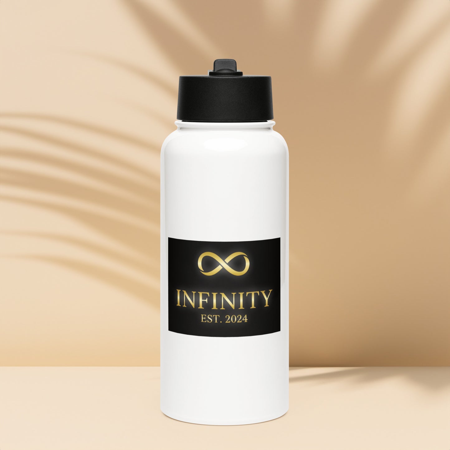 Stainless steel water bottle with față
